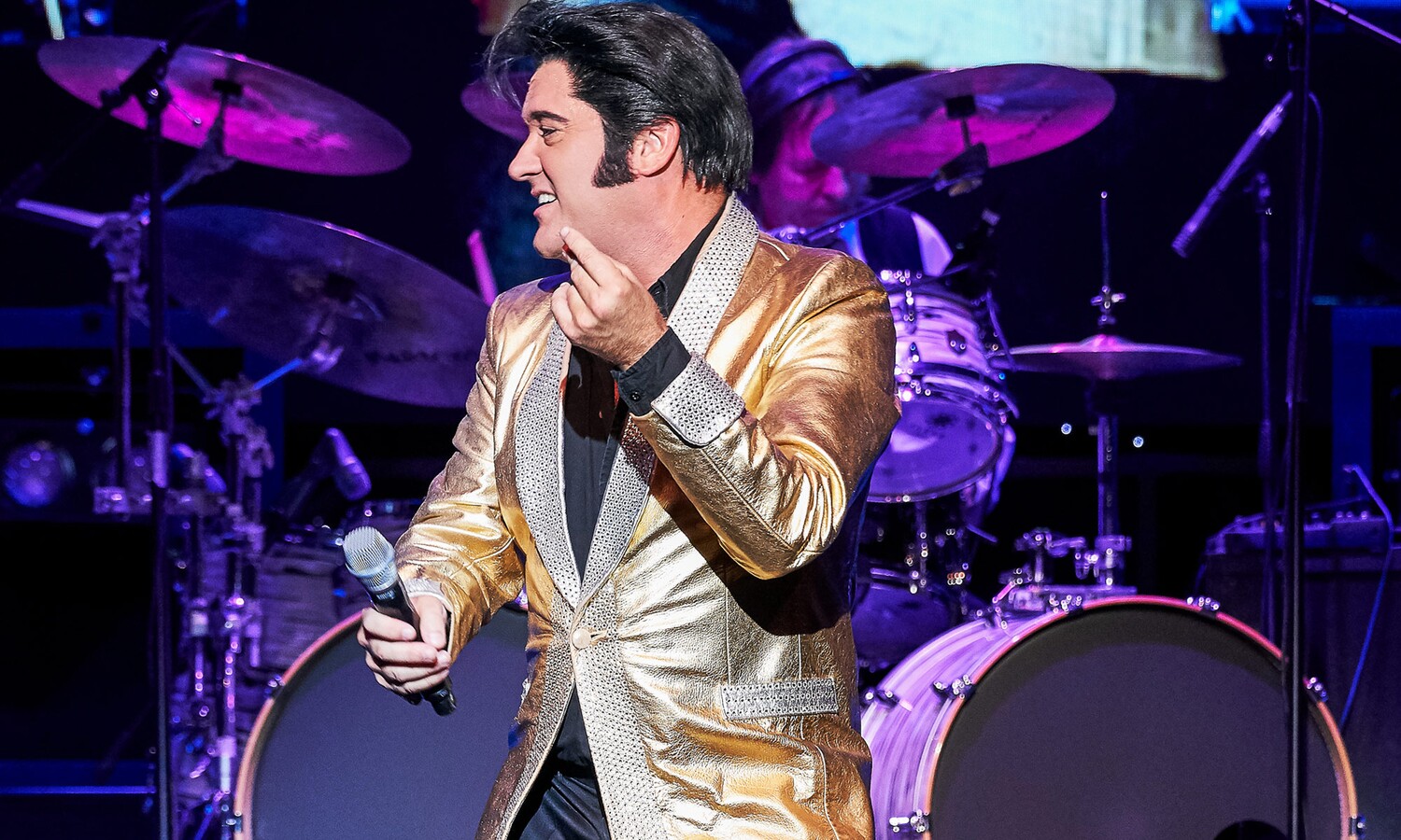 Grahame Patrick as Elvis Presley at Estrel Berlin